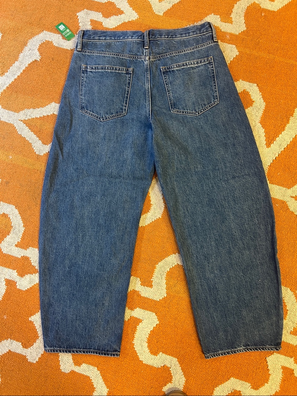 GAP woman’s Barrel Jeans size 31/12S NWT - Picture 4 of 5